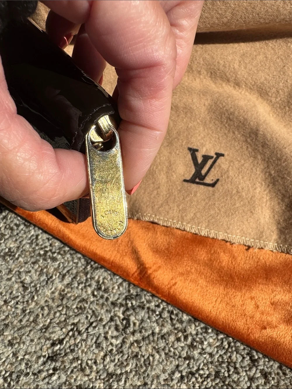 Louis Vuitton Vernis Patent Zip Wallet in Dark Brown